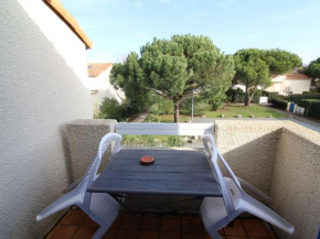 Appartement Cosy à Dolus-d'Oléron - 4 Couchages, Proche Plage avec Balcon et Parking Gratuit - FR-1-246A-141